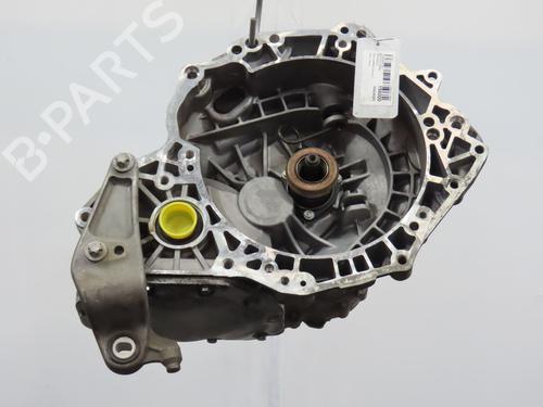 Gearbox OPEL CORSA E (X15) 1.3 CDTI (08, 68) | BP28082172M3 