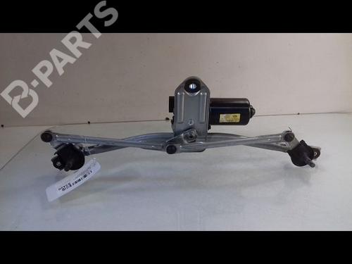 Used Front wiper motor KIA SPORTAGE III (SL) 1.7 CRDi (116 hp) 8980536