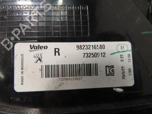 Højre baglygte PEUGEOT 208 II (UB_, UP_, UW_, UJ_) 1.5 BlueHDI 100 (102 hp) 31605469