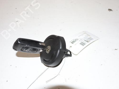 Used Fuel cap Fuel cap 39217799 39217799