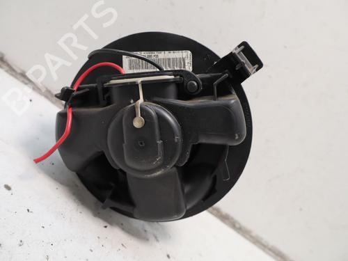 Used Heater blower motor Heater blower motor RENAULT CLIO III (BR0/1, CR0/1) 1.2 16V (BR0P, CR0P) (101 hp) 33997703 33997703