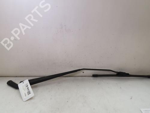 Used Front windshield wiper arm PEUGEOT 206 Hatchback (2A/C) 1.4 i (75 hp) 19149943