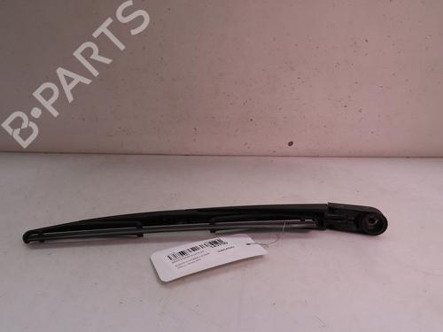 Used Rear windshield wiper arm SUZUKI GRAND VITARA II (JT, TE, TD) 1.9 DDiS All-wheel Drive (JT419, TD44, JB419WD, JB419XD,... (129 hp) 16741462