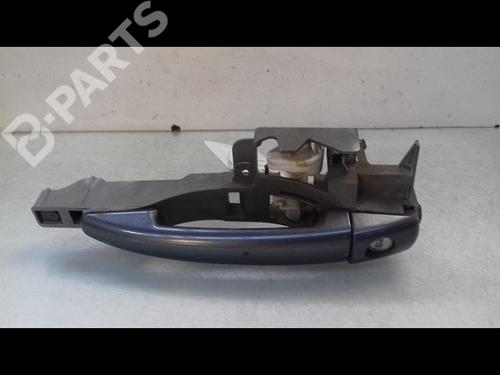 Used Front left exterior door handle PEUGEOT 407 (6D_) 2.0 HDi 135 (6DRHRH, 6DRHRE, 6DRHRG, 6DRHRJ) (136 hp) 8984710