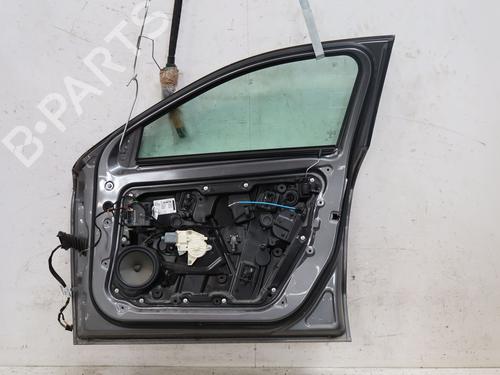 Used Right front door Right front door MERCEDES-BENZ GLA-CLASS (X156) GLA 200 (156.943) (156 hp) 35748015 35748015