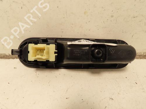 switch-renault-twingo-iii-bcm_-bca_-2014-32129107 main image