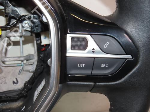 Used Steering wheel PEUGEOT 2008 II (UD_, US_, UY_, UJ_, UR_, UC_) 1.2 PureTech 130 (USHNS, URHNS) (130 hp) 25981987