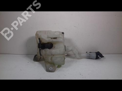 Used Windscreen washer tank ALFA ROMEO MITO (955_) 1.3 MultiJet (955AXP1A, 955AYC1A) (95 hp) 8996826