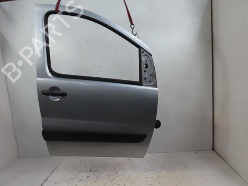 Porta frente direita PEUGEOT EXPERT Van (VF3A_, VF3U_, VF3X_) 2.0 HDi 120 (120 hp) 15643824