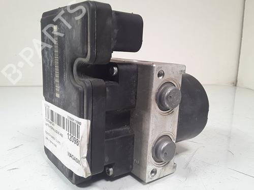 Used ABS pump TOYOTA YARIS (_P9_) 1.3 VVT-i (SCP90_, SCP90R) (87 hp) 23150494
