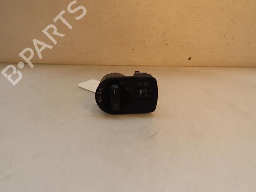 Used Headlight switch AUDI A3 (8P1) 2.0 TDI 16V (140 hp) 17469742