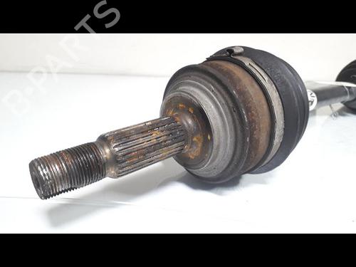 Used Left front driveshaft TOYOTA YARIS (_P13_) 1.5 Hybrid (NHP130_, NHP130) (101 hp) 11010535