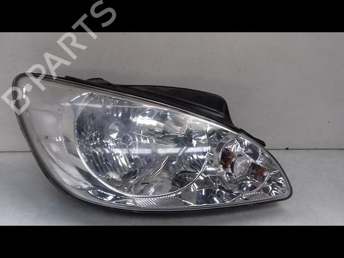 Used Right headlight HYUNDAI GETZ (TB) 1.1 (67 hp) 8985852