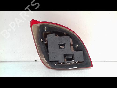 Used Right taillight FORD FIESTA IV (JA_, JB_) 1.25 i 16V (75 hp) 23153390