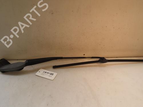 Used Front windshield wiper arm MERCEDES-BENZ E-CLASS (W212) E 220 CDI / BlueTEC (212.001, 212.002) (170 hp) 17857582