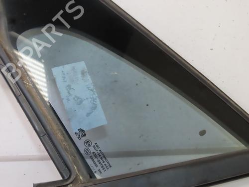 Used Front left quarter glass PEUGEOT 208 I (CA_, CC_) 1.6 HDi / BlueHDi 75 (75 hp) 22368311