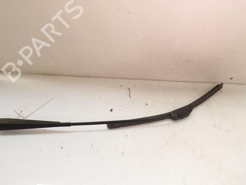 Used Front windshield wiper arm RENAULT CLIO II (BB_, CB_) 1.5 dCi (B/CB07) (65 hp) 19441356