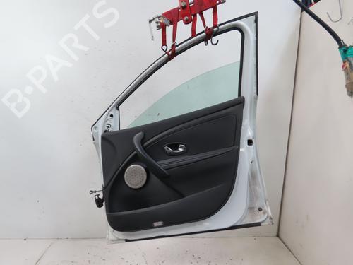 Used Right front door RENAULT MEGANE III Hatchback (BZ0/1_, B3_) 1.2 TCe (BZ16, BZ28) (132 hp) 25040708
