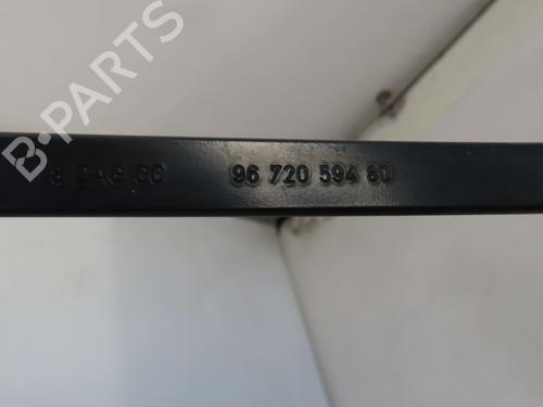 Front windshield wiper arm PEUGEOT 5008 (0U_, 0E_) 1.6 HDi | BP24119136C143 