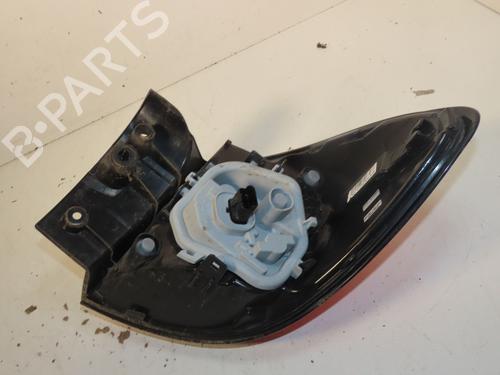 Venstre Baklys RENAULT CAPTUR I (J5_, H5_) 1.5 dCi 110 (110 hp) 32432406