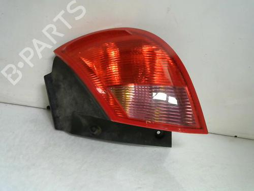 Used Right taillight MITSUBISHI COLT VI (Z3_A, Z2_A) 1.3 (Z21A) (95 hp) 8995393