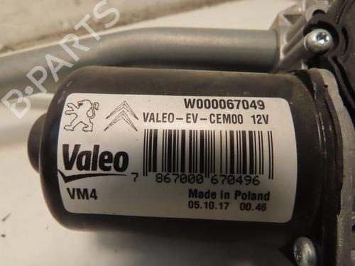 Used Front wiper motor PEUGEOT EXPERT Van (V_) 1.6 BlueHDi 95 (95 hp) 29902297