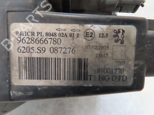 Used Right headlight PEUGEOT 206 Van 1.4 HDi (68 hp) 28120914