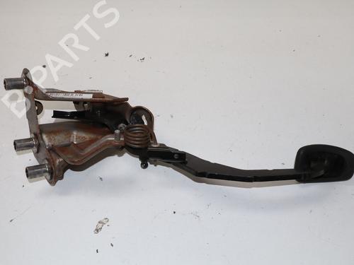 Used Clutch pedal Clutch pedal 39218388 39218388