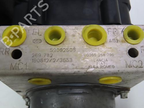 Used ABS pump FIAT TIPO Hatchback (356_, 357_) 1.4 (356HXA1B) (95 hp) 27489015