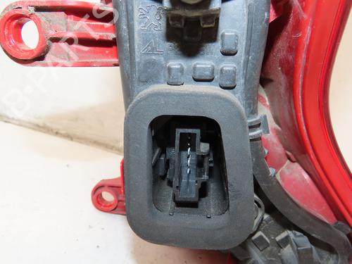 Left taillight PEUGEOT 3008 I MPV (0U_) 1.6 HDi | BP29621673C34