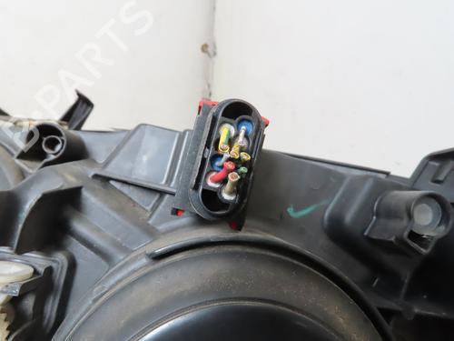 Used Right headlight PEUGEOT 307 (3A/C) 1.6 HDi (90 hp) 30954559