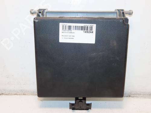 Used Fuse box PEUGEOT 205 II (20A/C) 1.1 (54 hp) 29551363