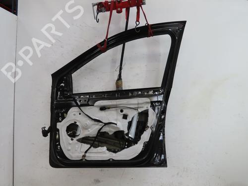 Used Right front door RENAULT CLIO III (BR0/1, CR0/1) 1.4 16V (98 hp) 29757950