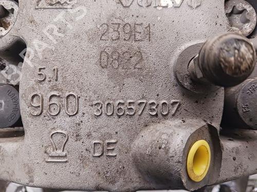 Used Right front brake caliper VOLVO XC90 I (275) D5 AWD (200 hp) 14891056
