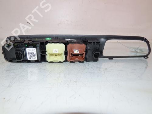 Used Left front window switch RENAULT CLIO IV (BH_) 0.9 TCe 90 (BHNF, BHMA, BHMH, BHJK, BHJR) (90 hp) 25982009