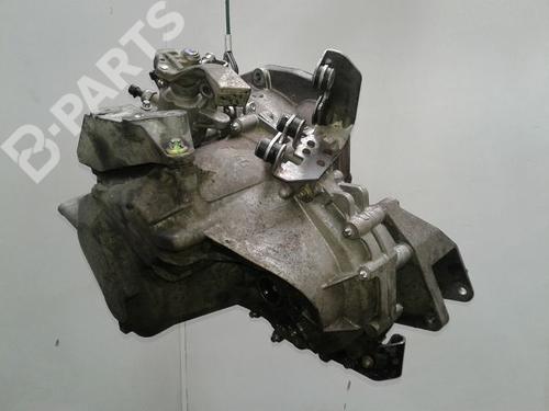 Gearbox OPEL VECTRA C GTS (Z02) 1.9 CDTI (F68) | BP8986753M3 