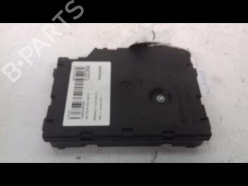 card-reader-renault-clio-iv-bh_-15-dci-75-285902598r-2012-2013-2014-2015-2016-2017-2018-2019-2020-2021-8997720 main image