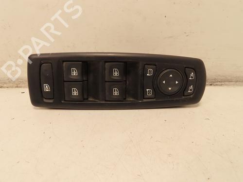 Used Left front window switch RENAULT LAGUNA III (BT0/1) 2.0 dCi (BT07, BT0J, BT14, BT1A, BT1S) (131 hp) 30953573