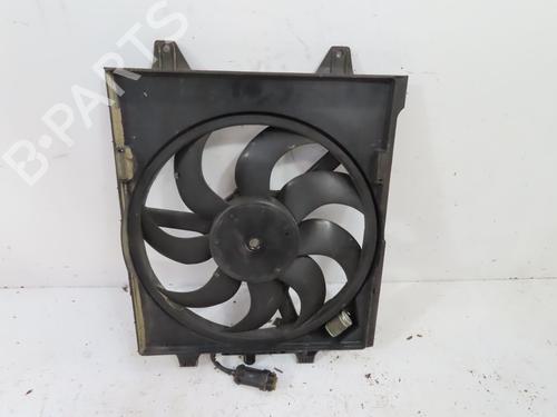 Used Support FIAT 500 (312_) 1.3 D Multijet (312AXB1A) (75 hp) 28033369