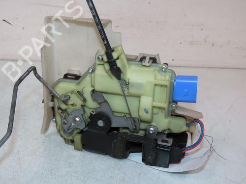 Used Front left lock VW POLO (9N_, 9A_) 1.4 TDI (70 hp) 27728619