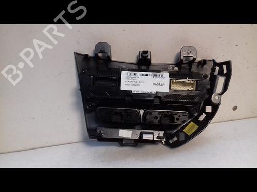 Used Climate control FORD FOCUS III 1.0 EcoBoost (100 hp) 11821084