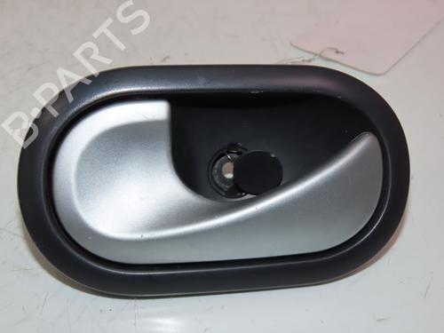Front left interior door handle RENAULT TWINGO II (CN0_) 1.5 dCi 75 | BP24832623I13