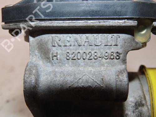 Used Throttle body RENAULT TWINGO II (CN0_) 1.2 16V (CN0K, CN0V, CN0A) (76 hp) 30950521