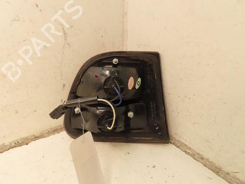 Farolim direito da mala SEAT LEON (1M1) 1.9 TDI (150 hp) 31276866