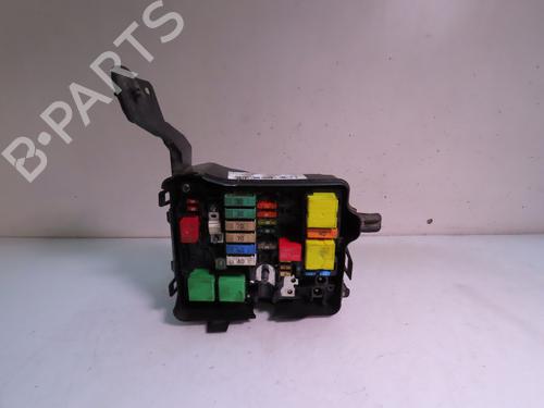 Used Fuse box CITROËN C4 CACTUS 1.2 VTi 82 (82 hp) 15577445