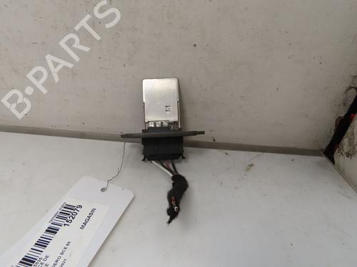 Used Heater resistor DACIA SANDERO III 1.0 SCe 65 (67 hp) 25830276