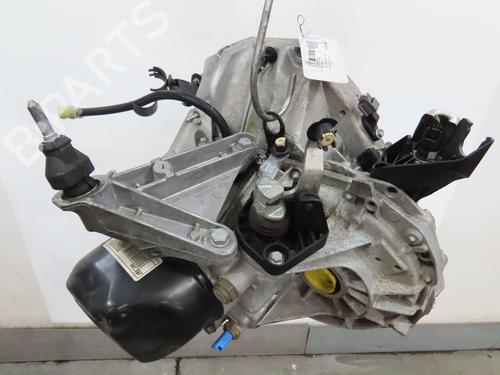 Used Gearbox DACIA SANDERO 1.5 dCi (88 hp) 28120806