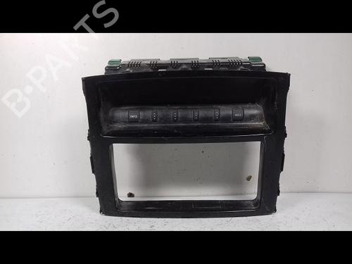 Used Display monitor Display monitor MITSUBISHI PAJERO IV (V8_W, V9_W) 3.2 DI-D 4WD (V98W, V88W) (190 hp) 8992584 8992584