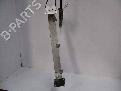 Used Front bumper reinforcement Front bumper reinforcement 36789921 36789921