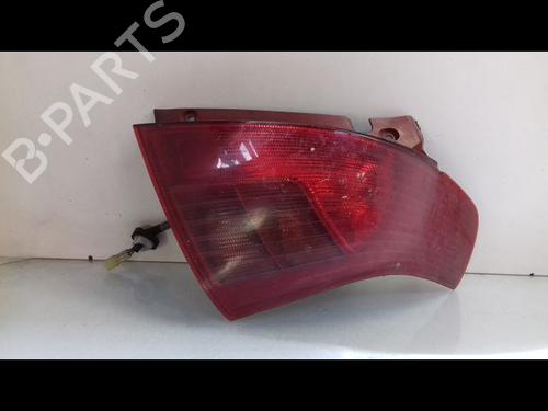 Used Right taillight SUZUKI SWIFT III (MZ, EZ) 1.3 DDiS (RS413D) (69 hp) 8982492